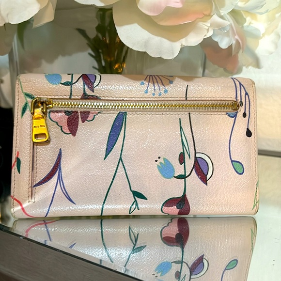 Miu Miu Floral Beige Women's wallet - Picture 2 of 12